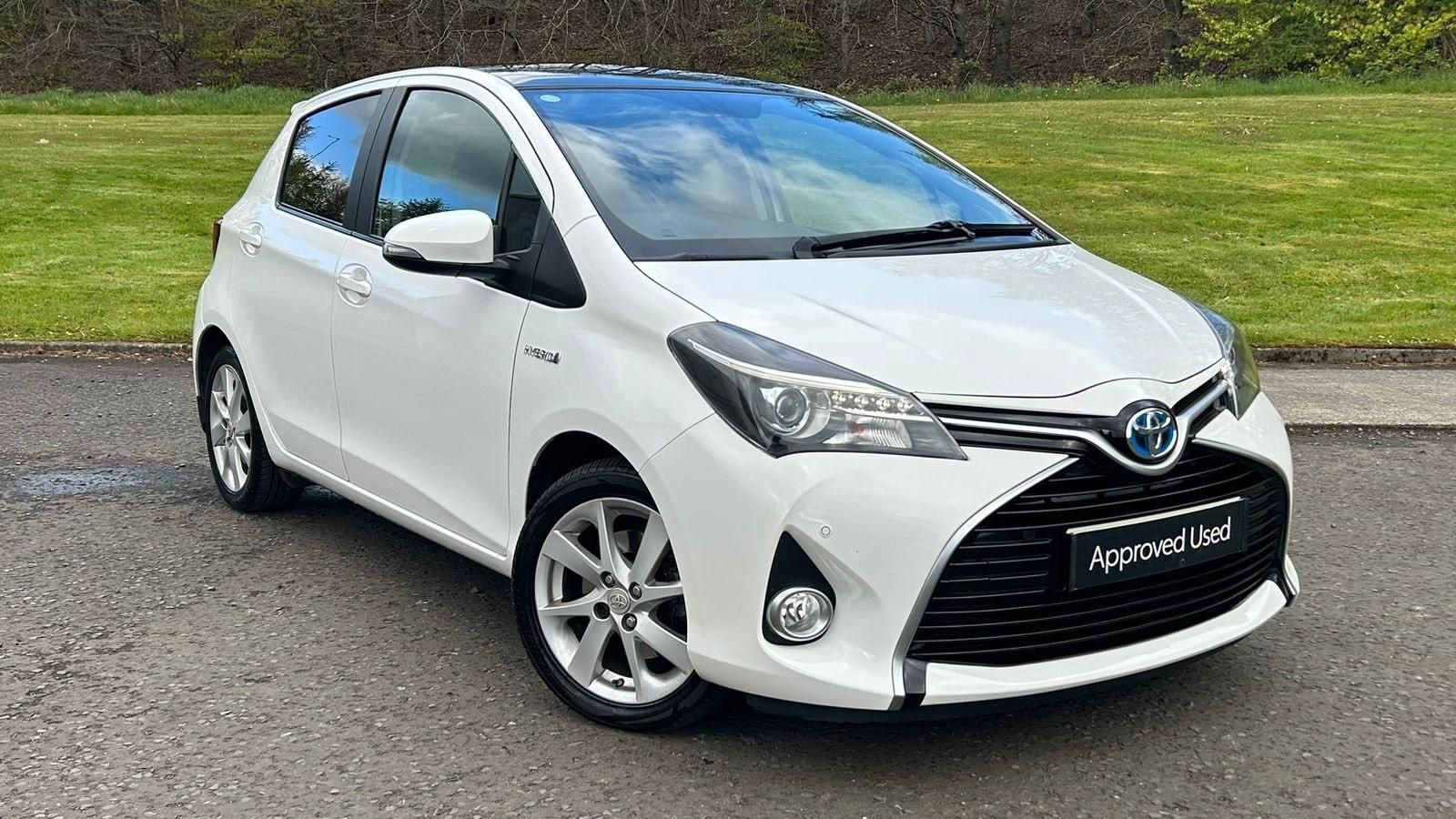 Toyota Yaris 1.5 VVT-h Excel E-CVT Euro 6 5dr (15in Alloy)